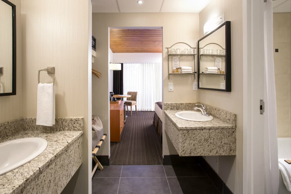 Premium Room Divided - Bathroom