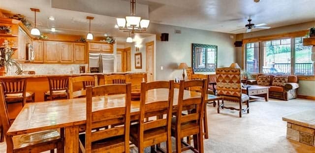 Emerald Lodge at Trappeurs Crossing
