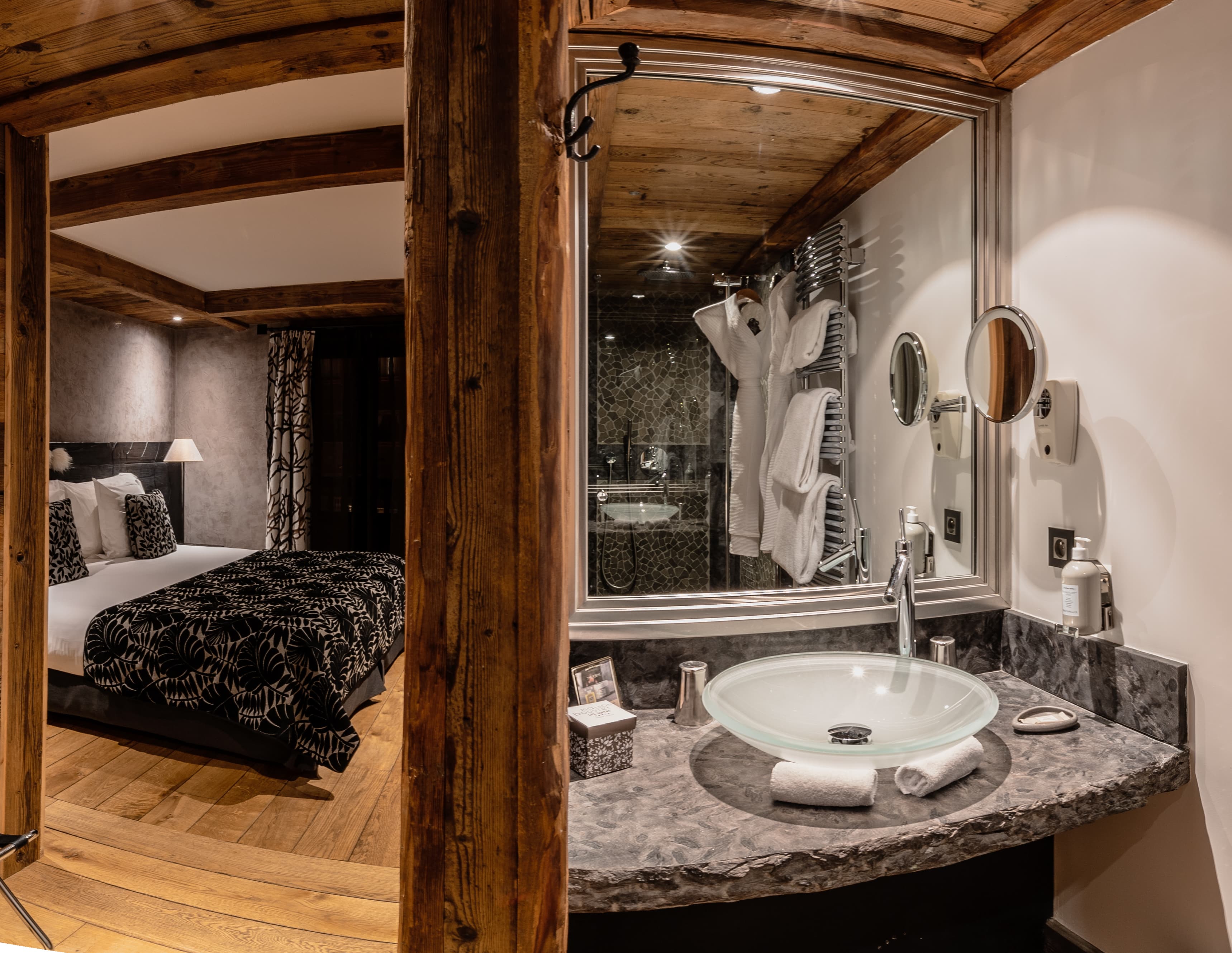 Hotel Les Suites Maison Bouvier