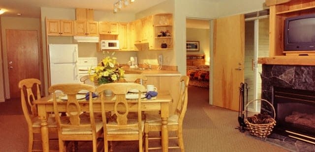 Polar Peak Lodge