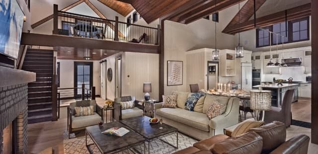 Blackstone Lodge