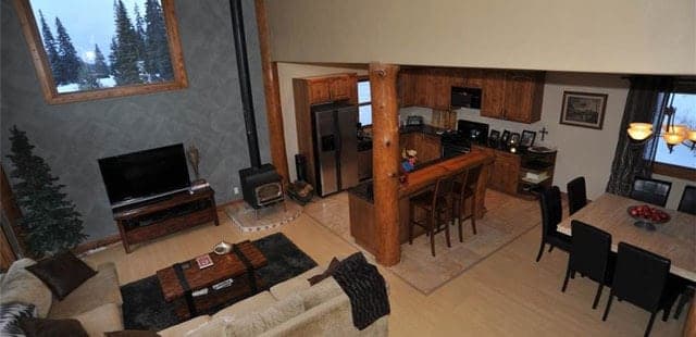 400 Whispering Pines