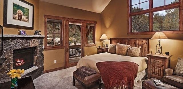 Brown Bear Chalet