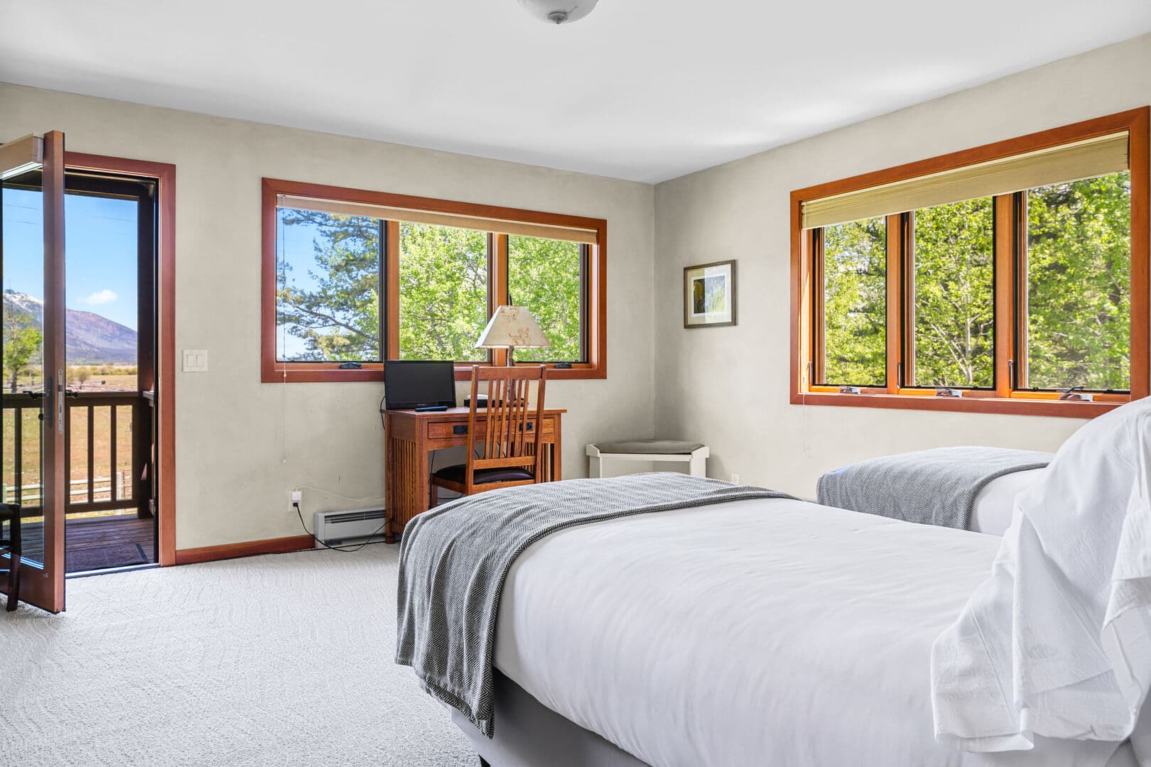 Upstairs Twin Bedroom
(Twins are convertible to a king for a fee.)