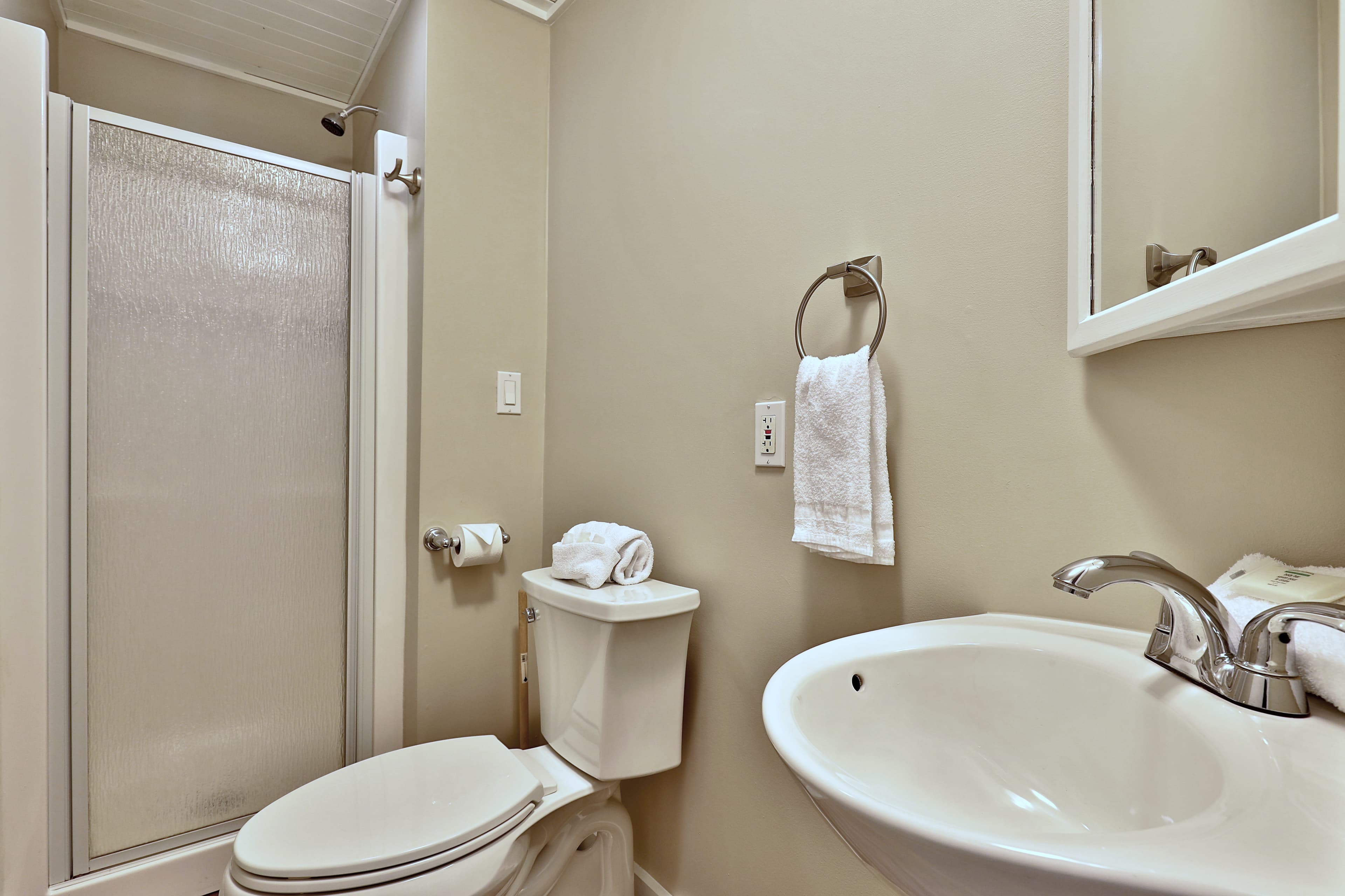 Full bathroom with shower only.