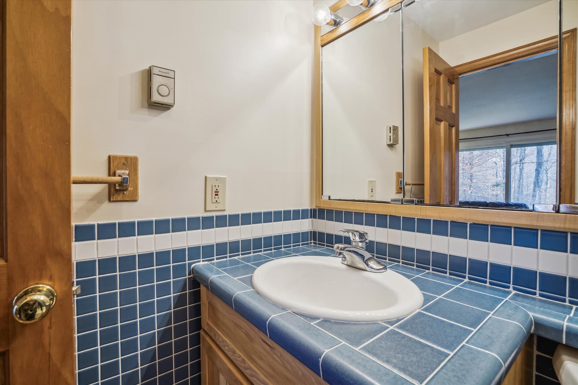 Full bathroom