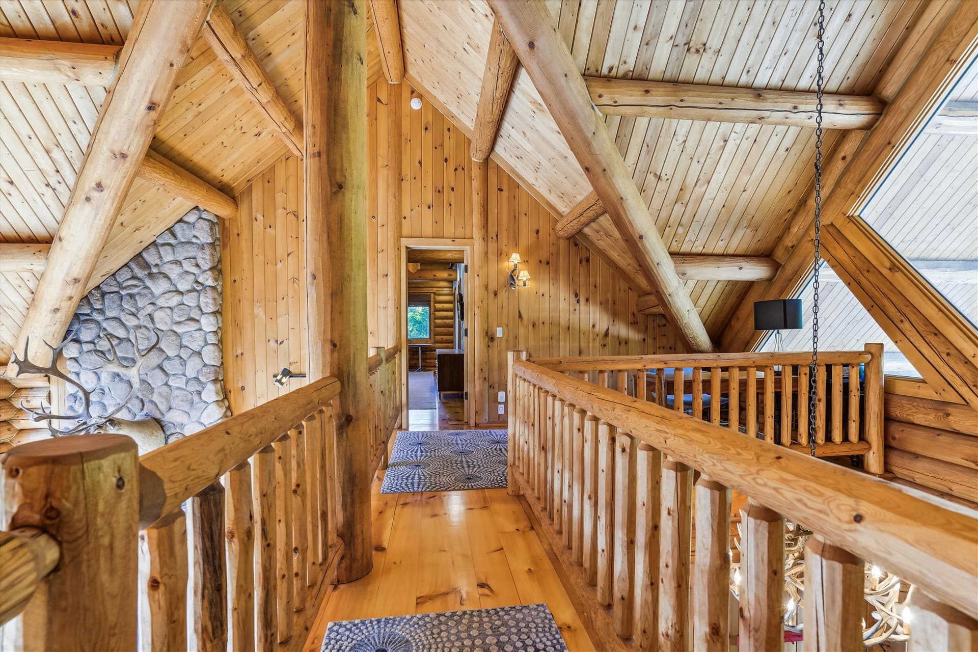 Hallway to the bedroom.