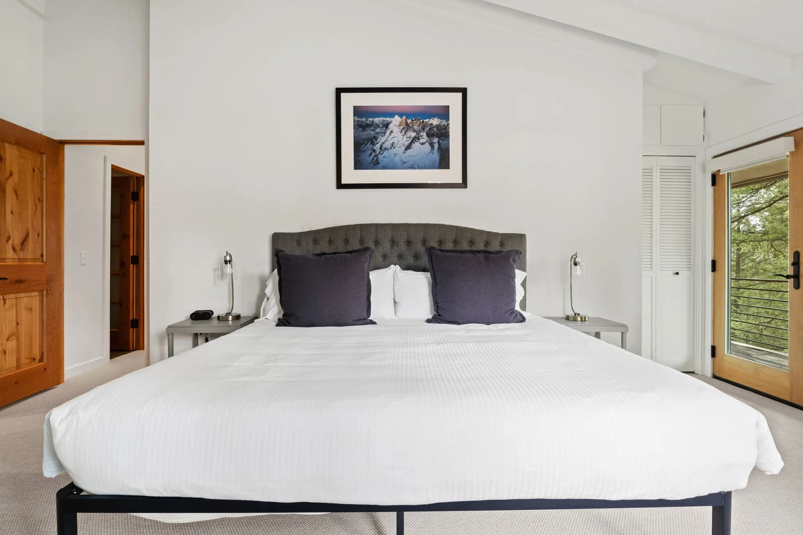Master Bedroom - Upper Level