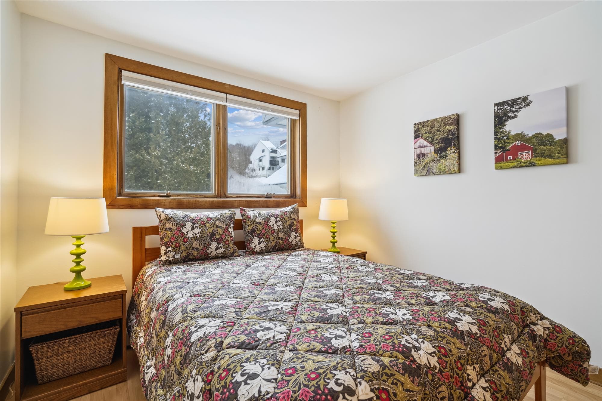 Queen bed
