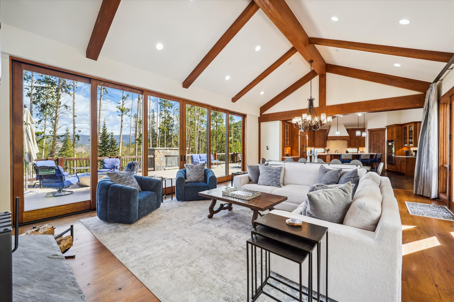 Living Area - Highlands Hideaway - Breckenridge Vacation Rental