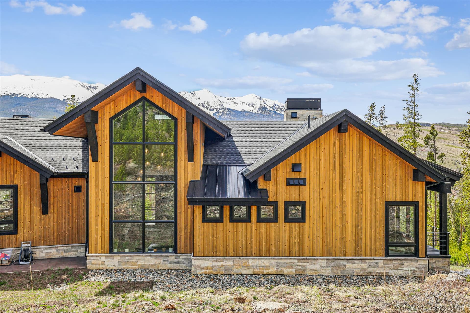 Exterior, The Crowne Summit, Breckenridge Vacation Rental