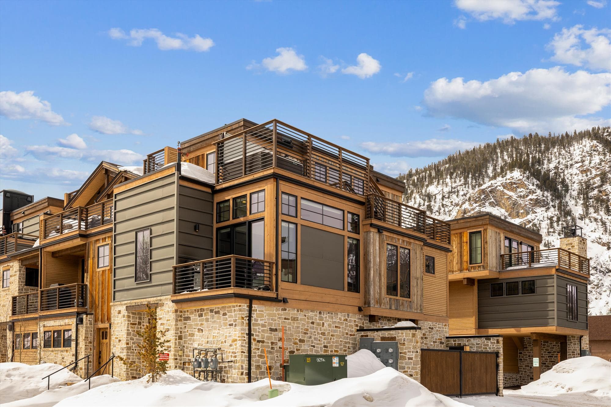 Exterior, Decked Out Downtown, Frisco Vacation Rental