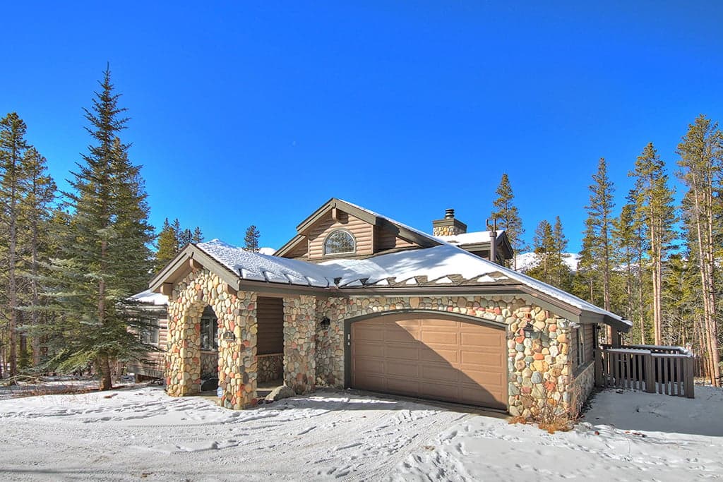 Exterior - Evergreen Lodge - Breckenridge Vacation Rental