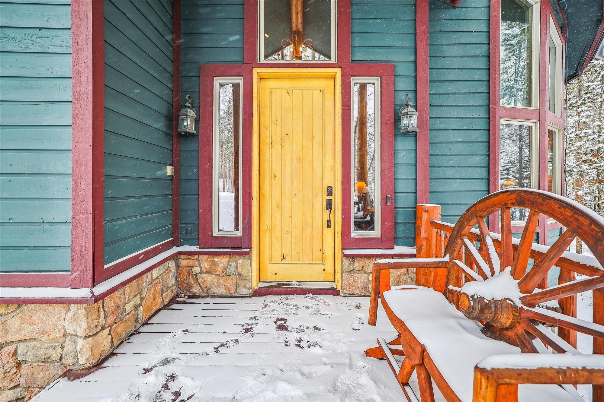 Exterior - Lupine Chalet - Frisco Vacation Rental