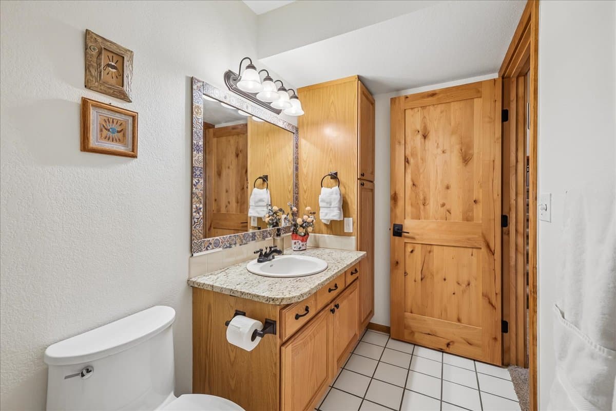 Bathroom - Powder and Pines - Breckenridge 30+ Night Rental