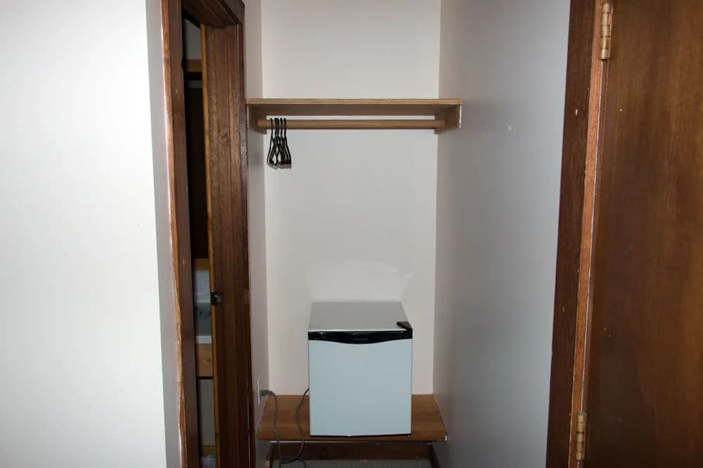 Mini-Refrigerator