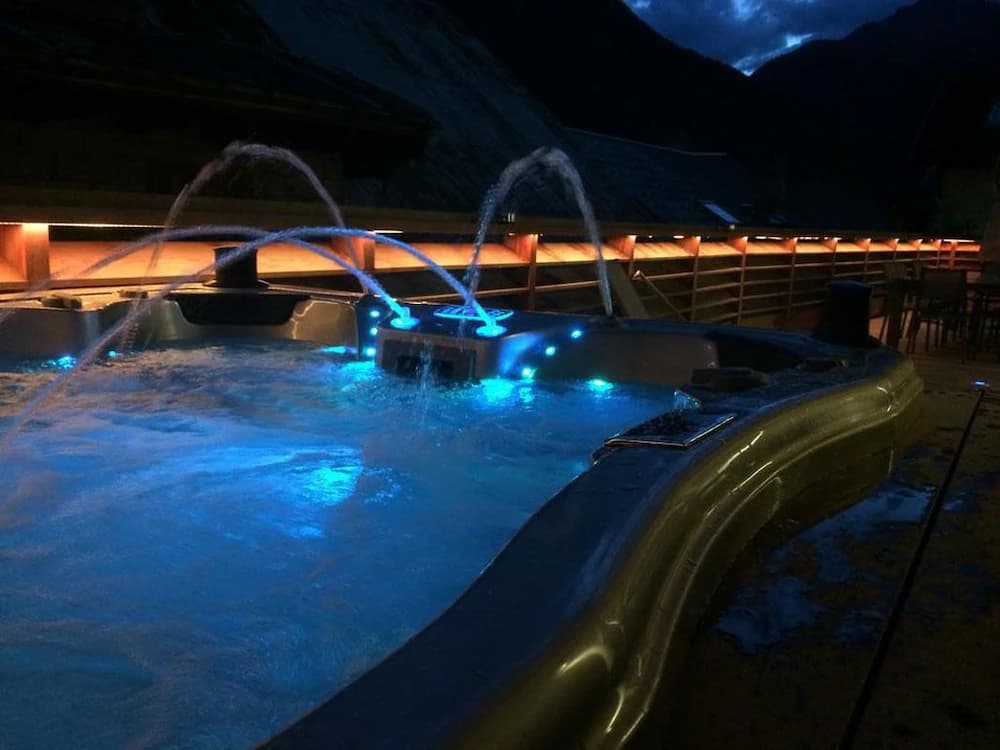 Jetted Tub