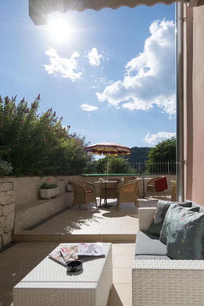 Sundeck