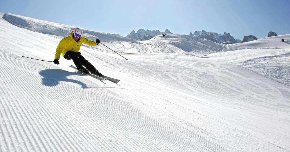 Skiing