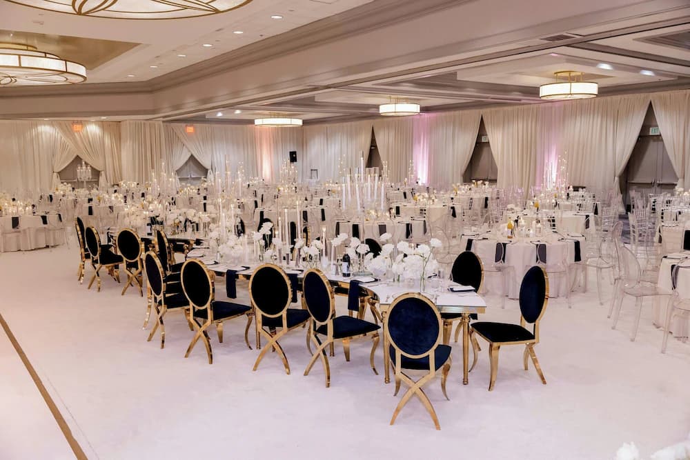 Banquet hall