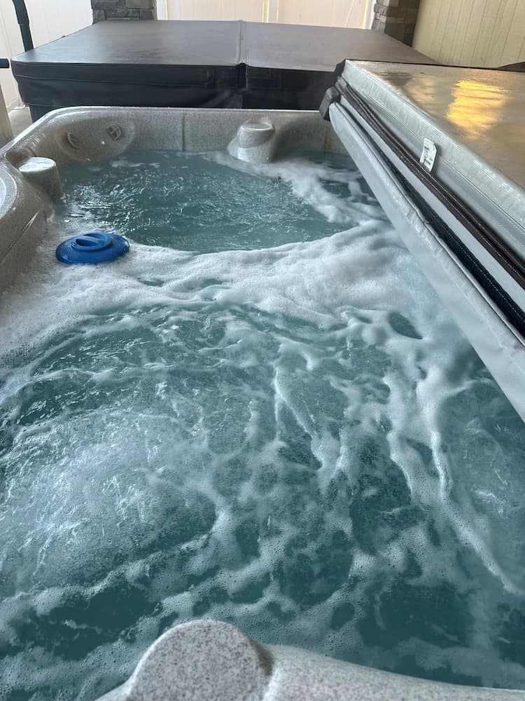 Indoor spa tub