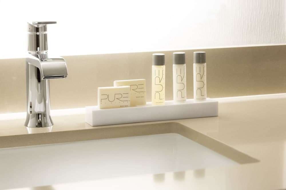 Bathroom amenities