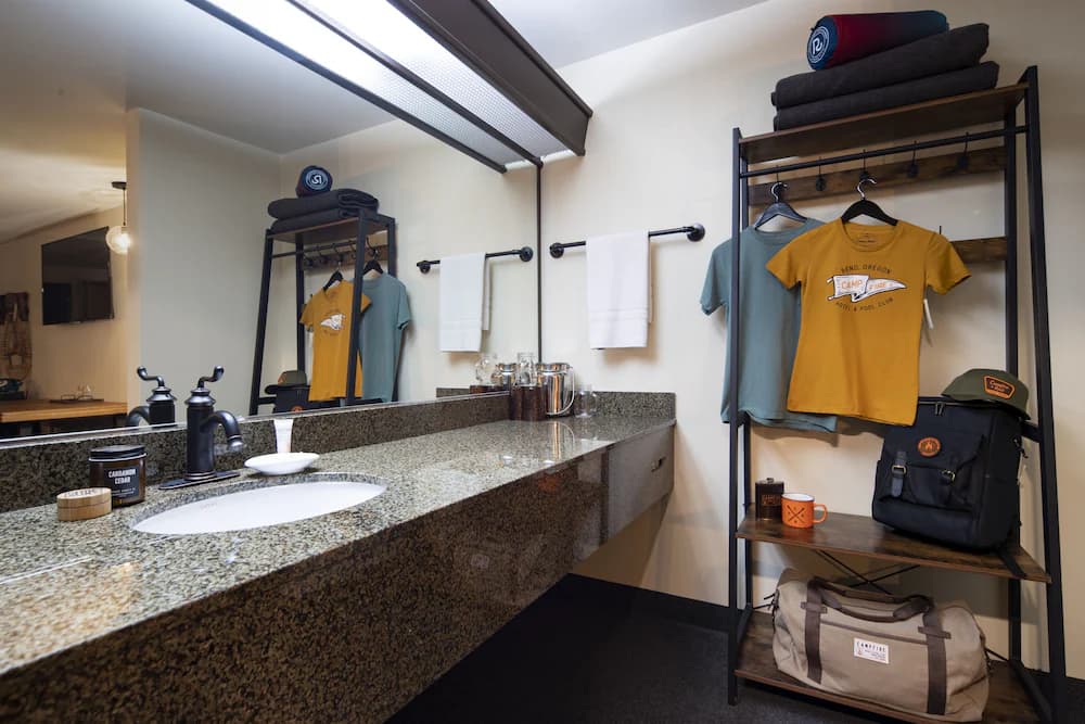 Bathroom sink