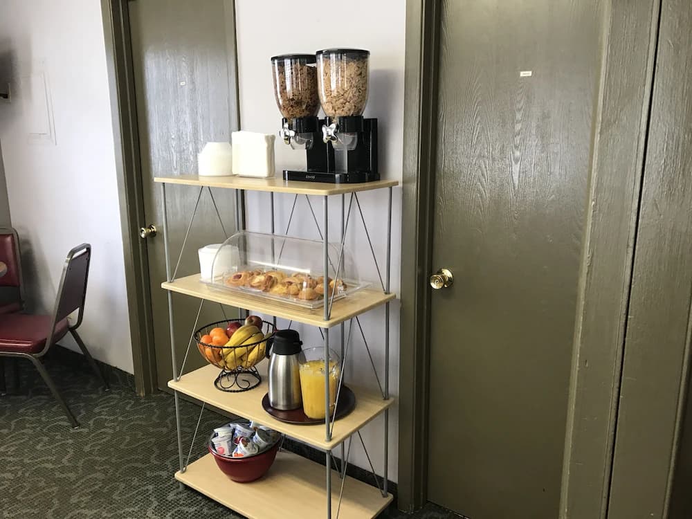 Snack bar