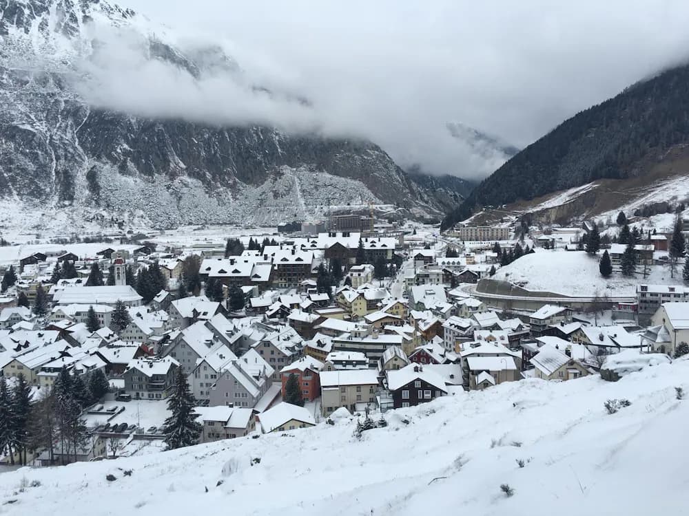 Snow and ski sports