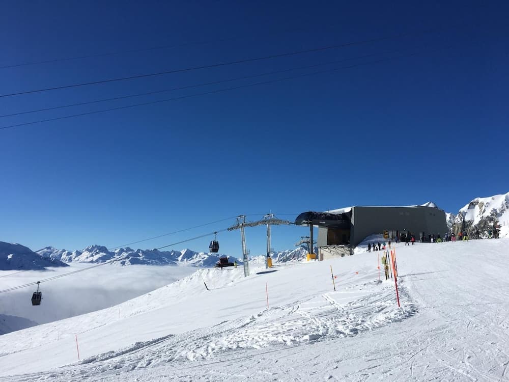 Snow and ski sports