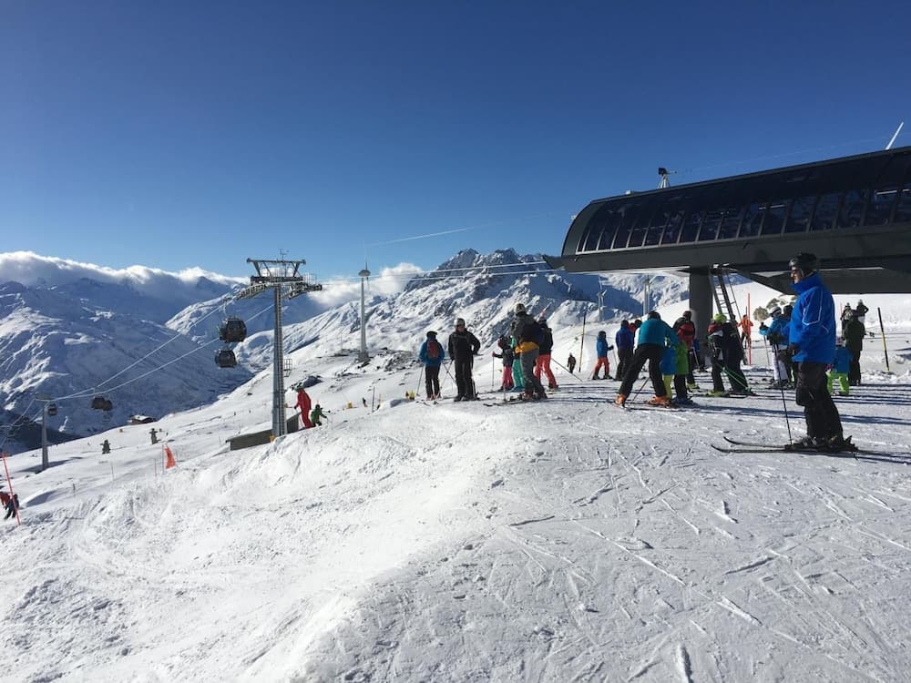 Snow and ski sports