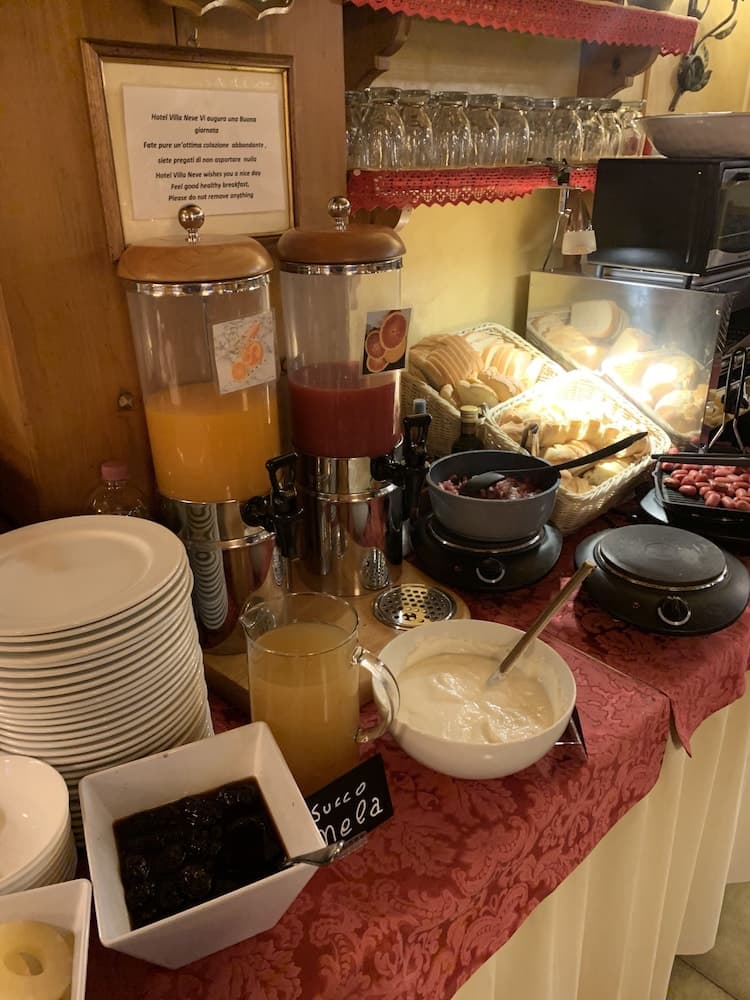 Breakfast buffet