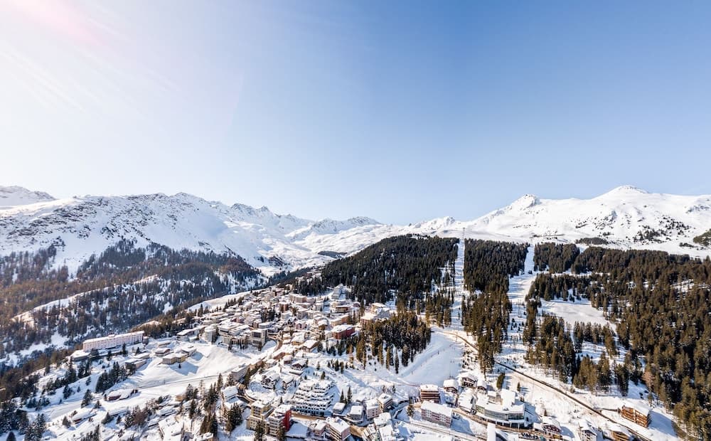 Snow and ski sports