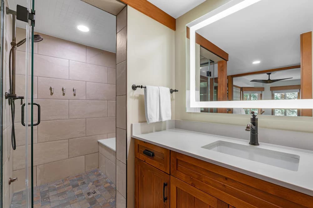 Bathroom shower
