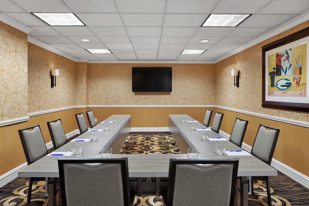 Meeting facility