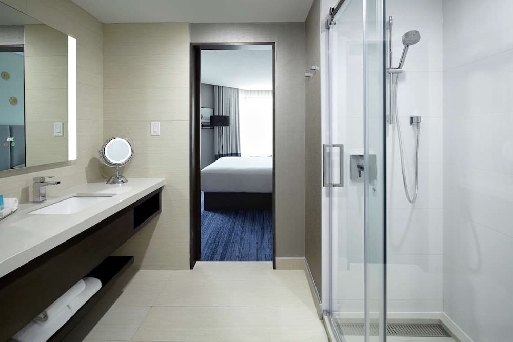 Bathroom shower