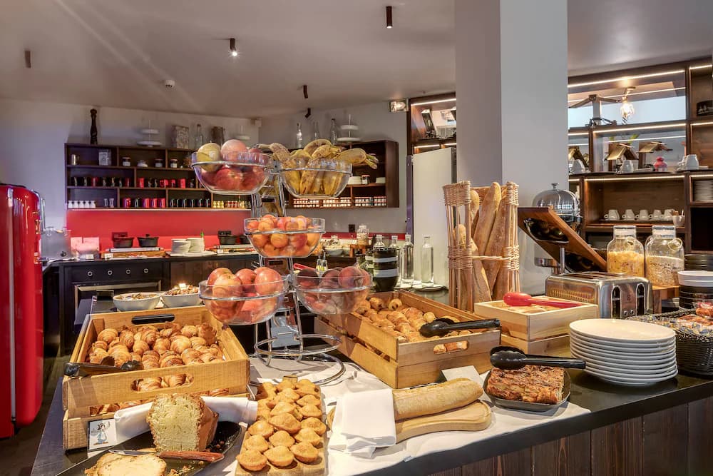 Breakfast buffet