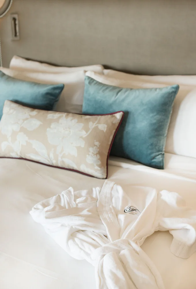 Room amenity