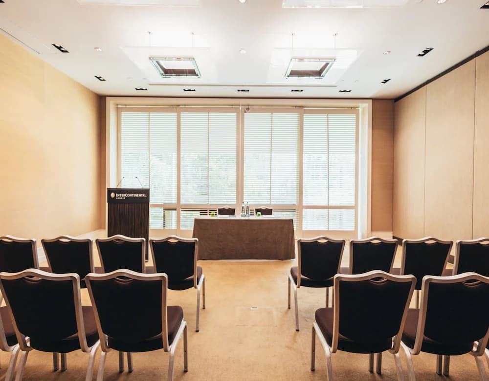 Meeting facility