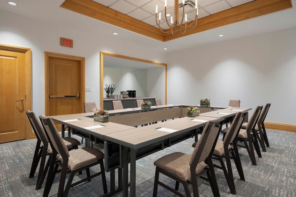 Meeting facility