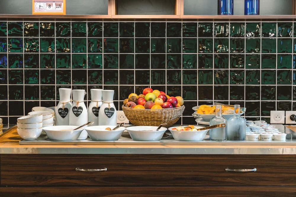 Breakfast buffet