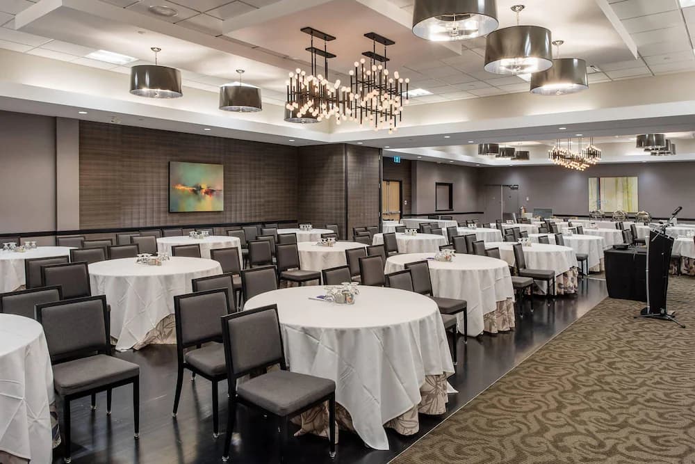 Banquet hall