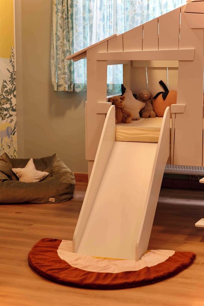 Children's play area - indoor