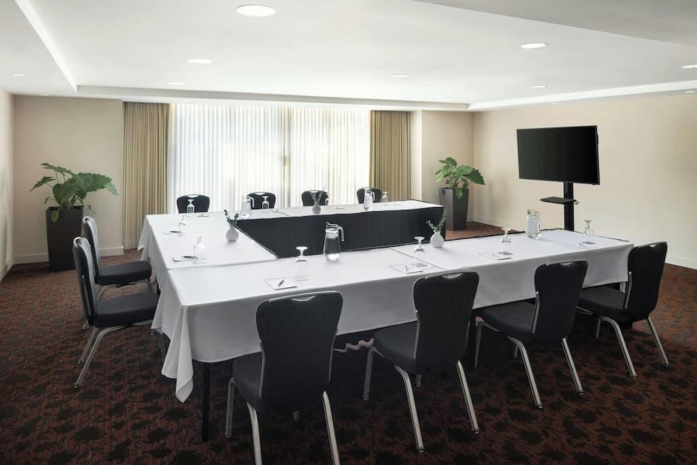Meeting facility