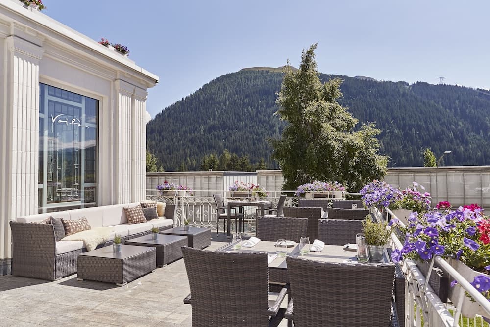 Sundeck