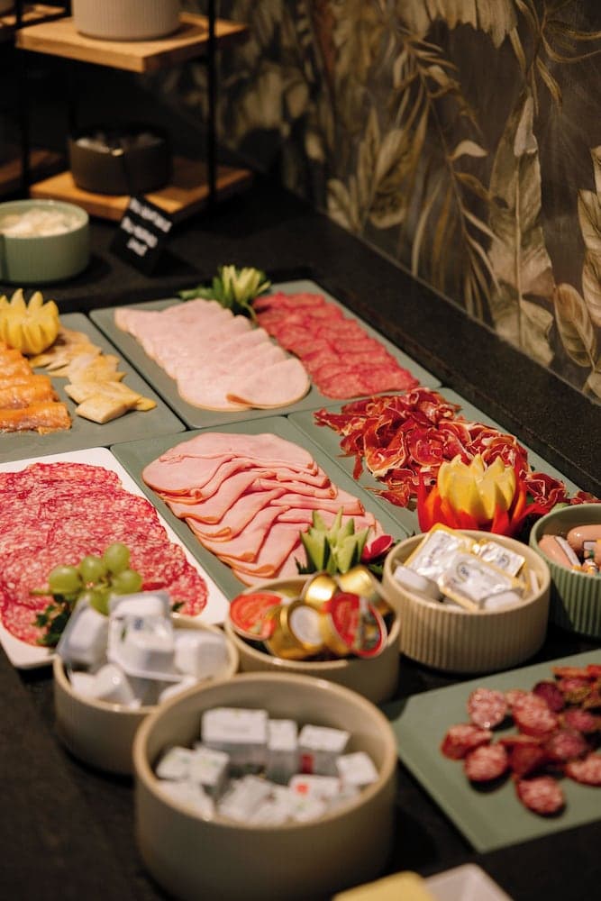 Breakfast buffet