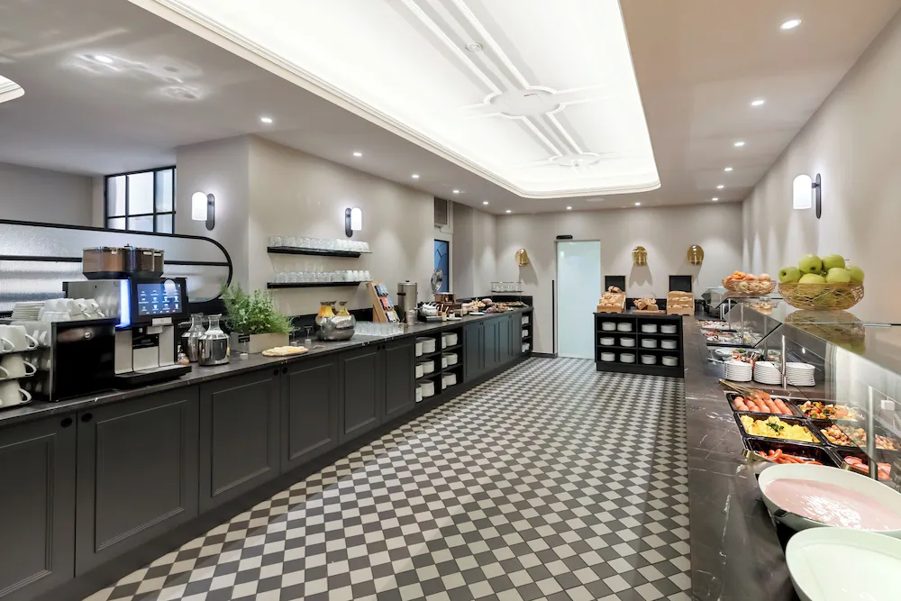 Breakfast buffet