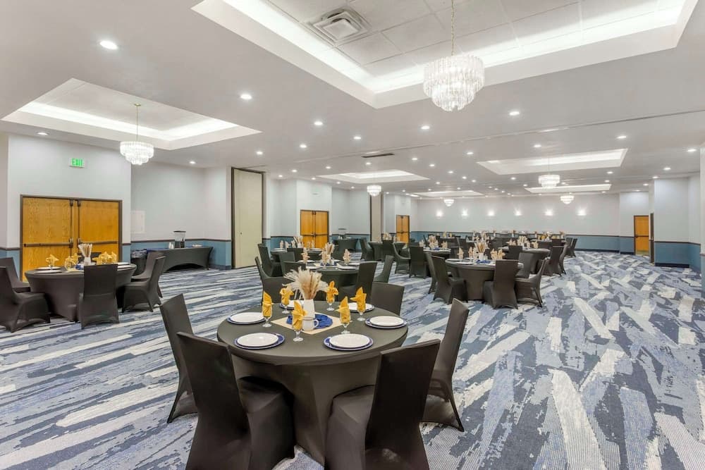 Meeting facility