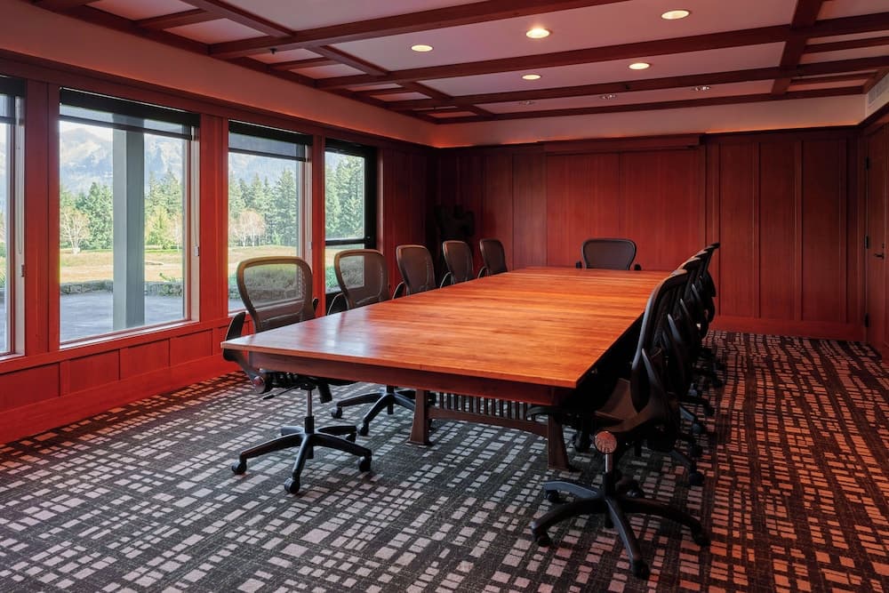 Meeting facility