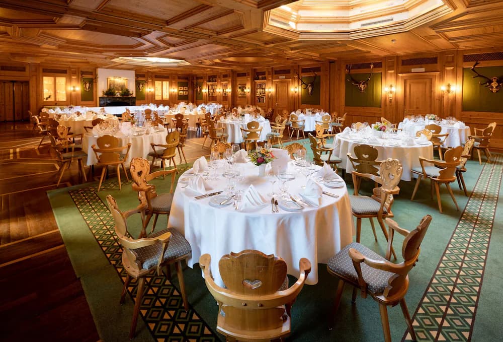 Banquet hall